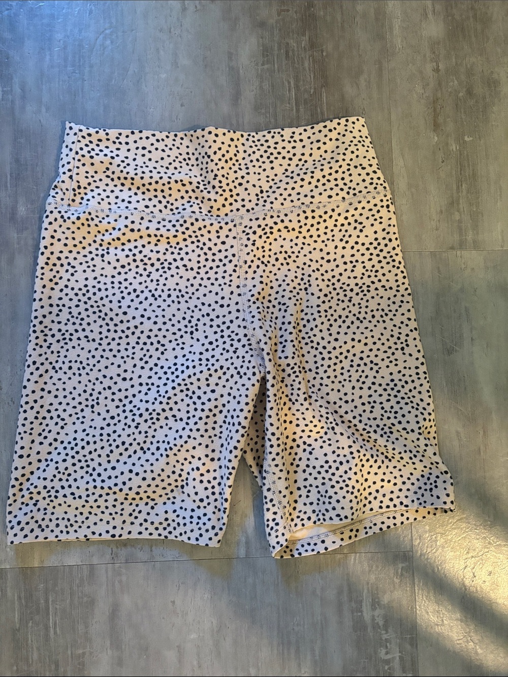 Abercrombie & Fitch Women's High-Waist Pink Dot Bike Shorts